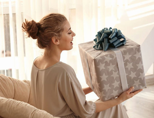 Gift ideas for her, a Sunza Original cooler backpack she'll use again and again